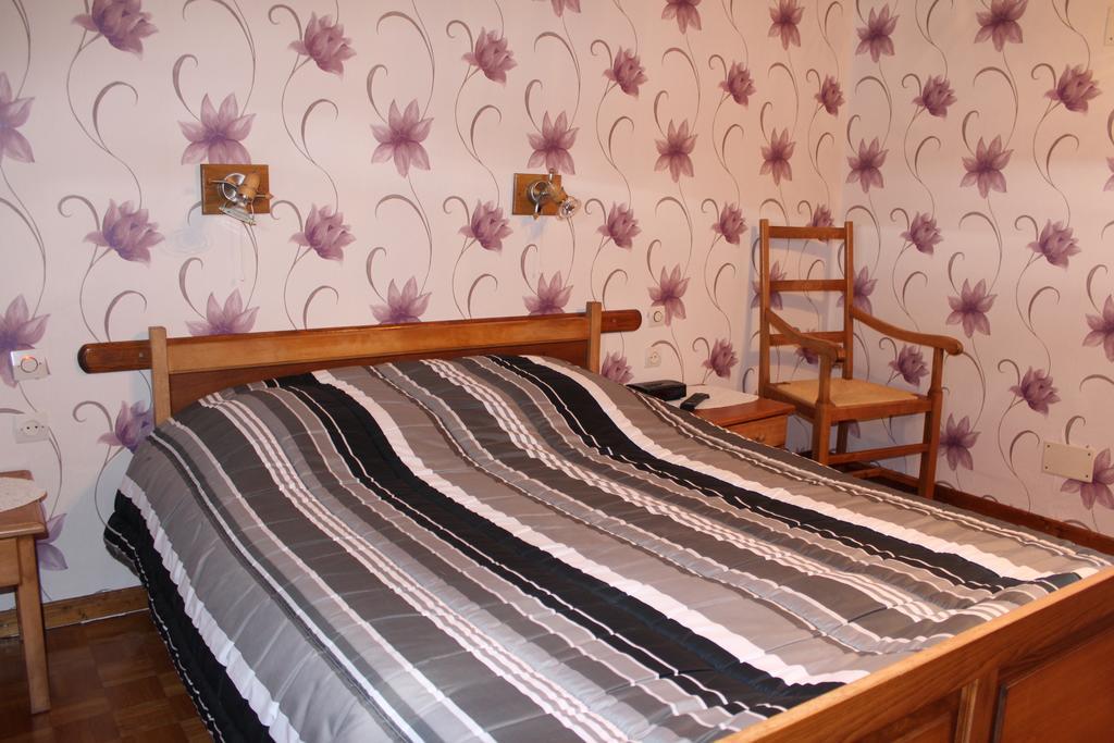 Chambres D'Hotes Au Vieux Moulin Entre Sarreguemine Et Bitche Rahling Kamer foto